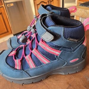 Keen Waterproff Hiking Boot, Toddler girls size 12.